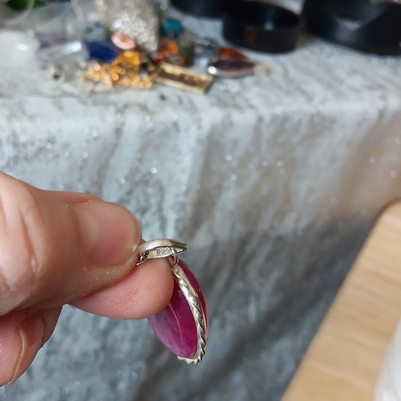 Indian Ruby Pendant Necklace India - Picture 5 of 5